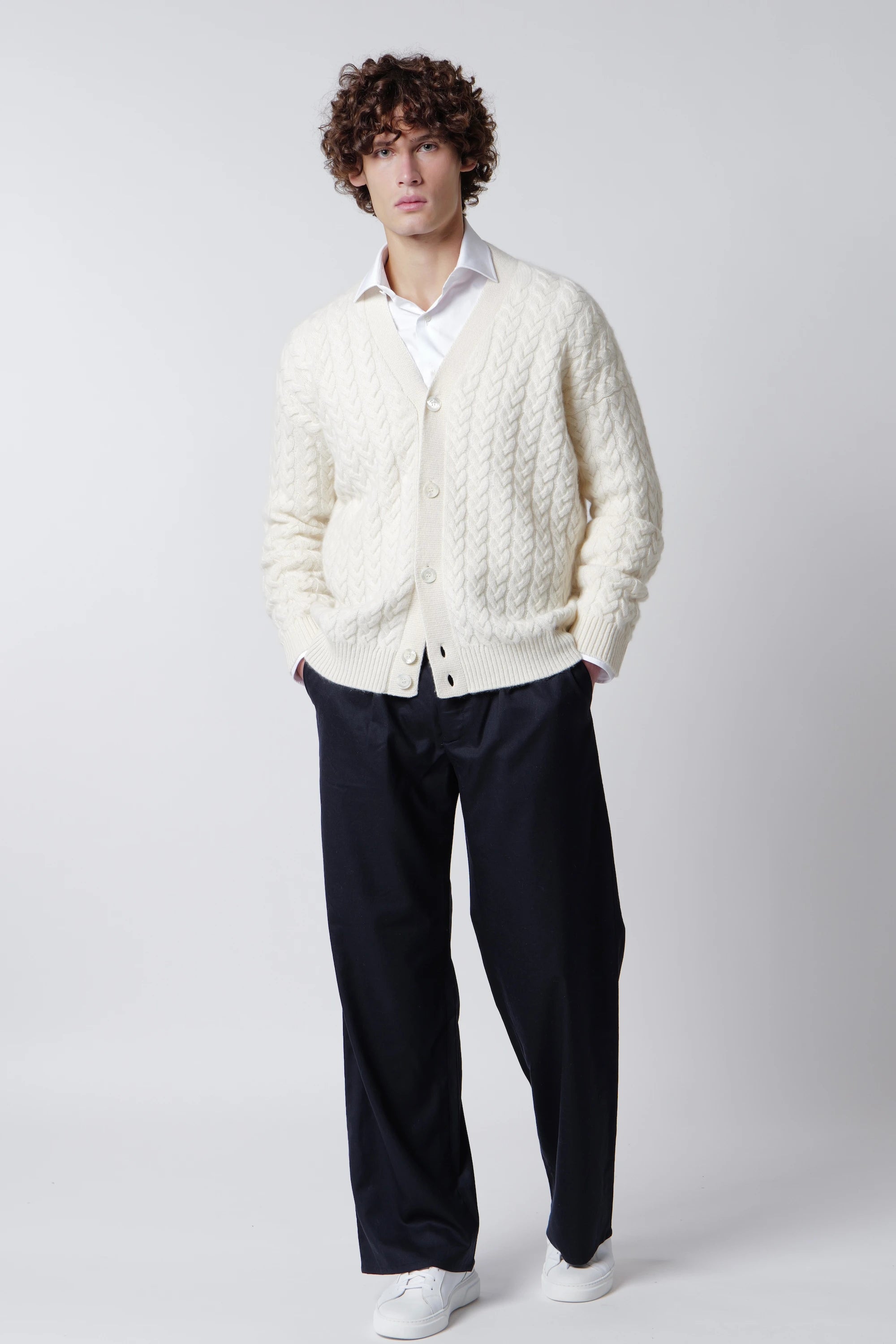 Cardigan bottoni con trecce