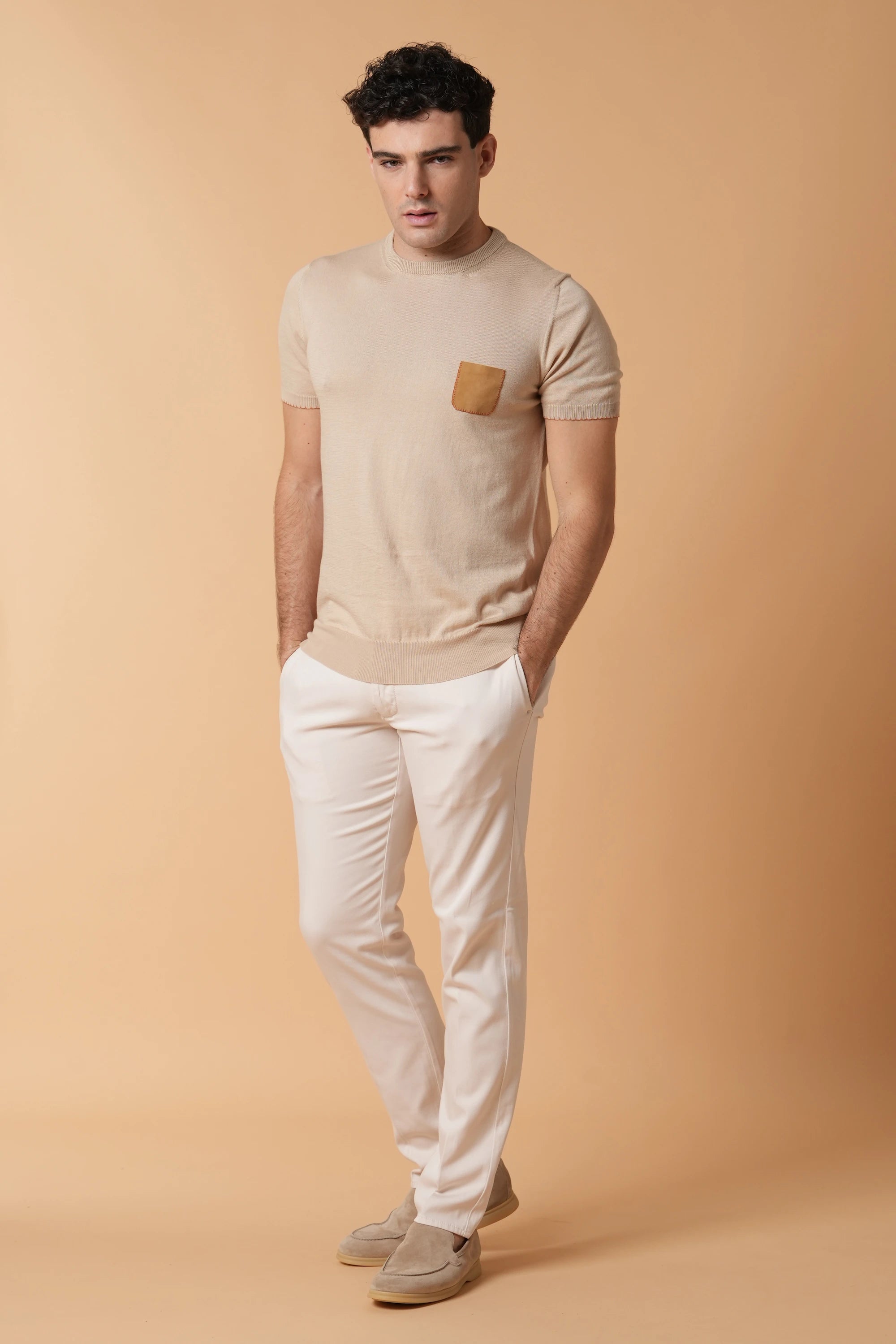 T-shirt avec poche brodée
