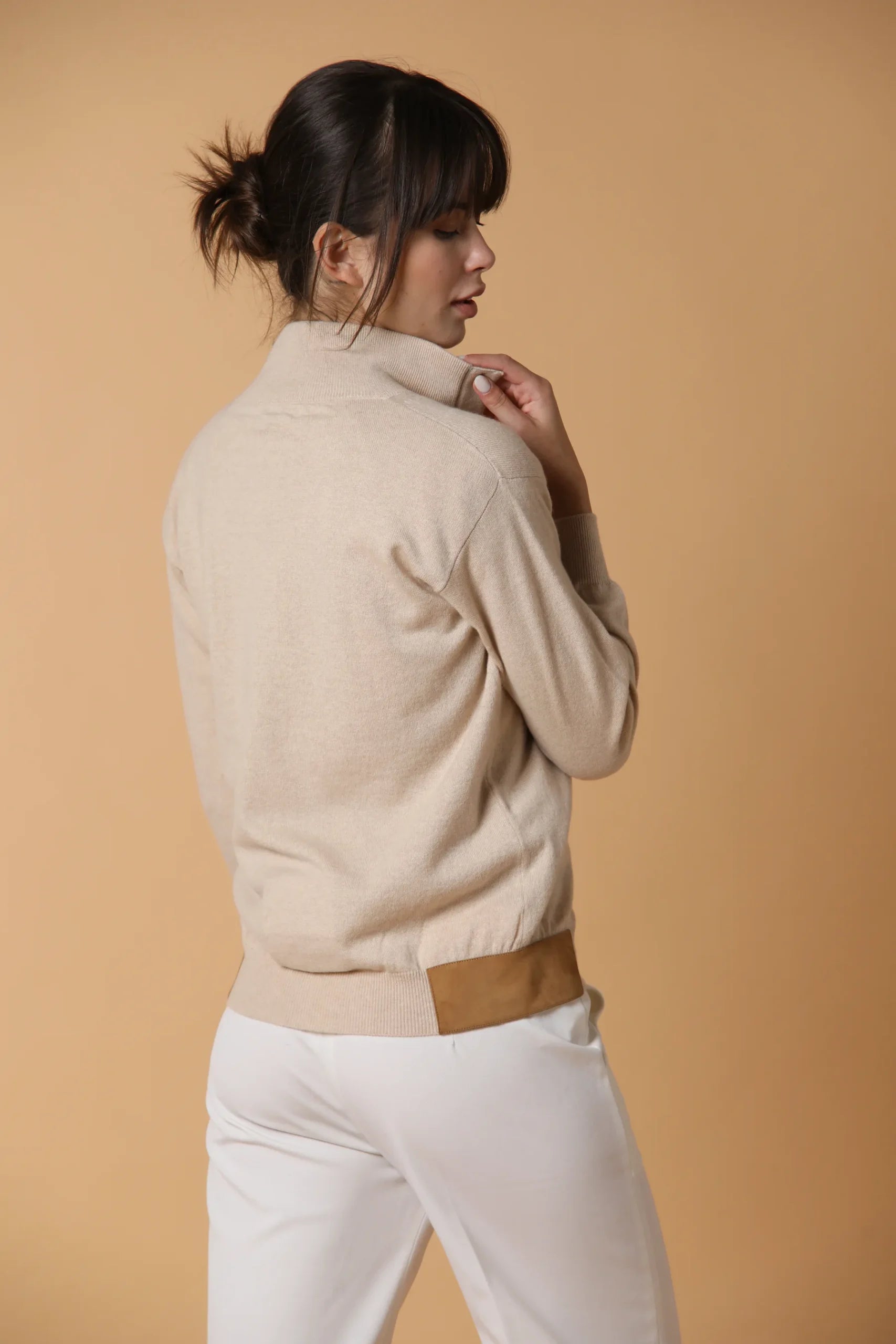 Buttoned cardigan in baby cashmere