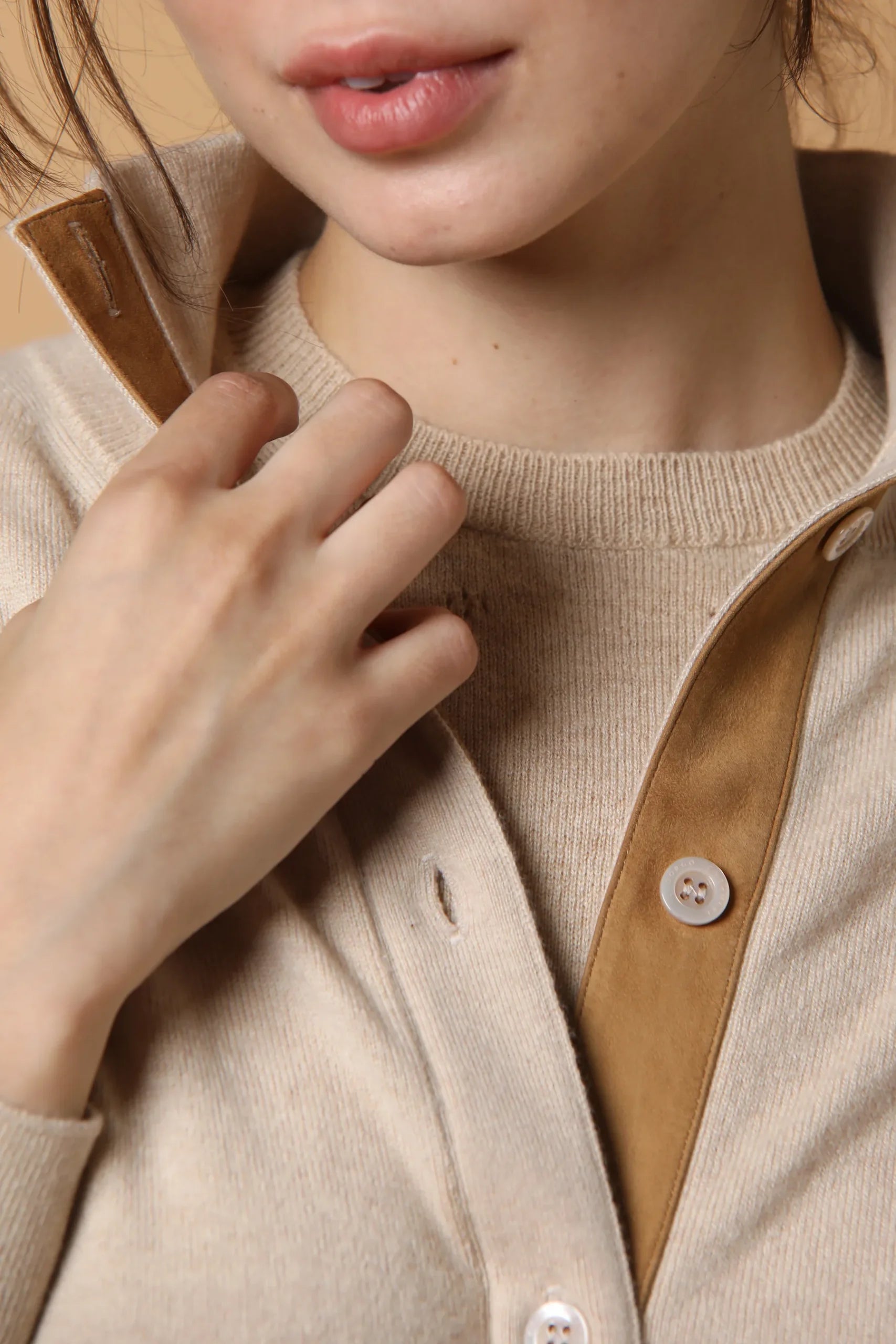 Buttoned cardigan in baby cashmere