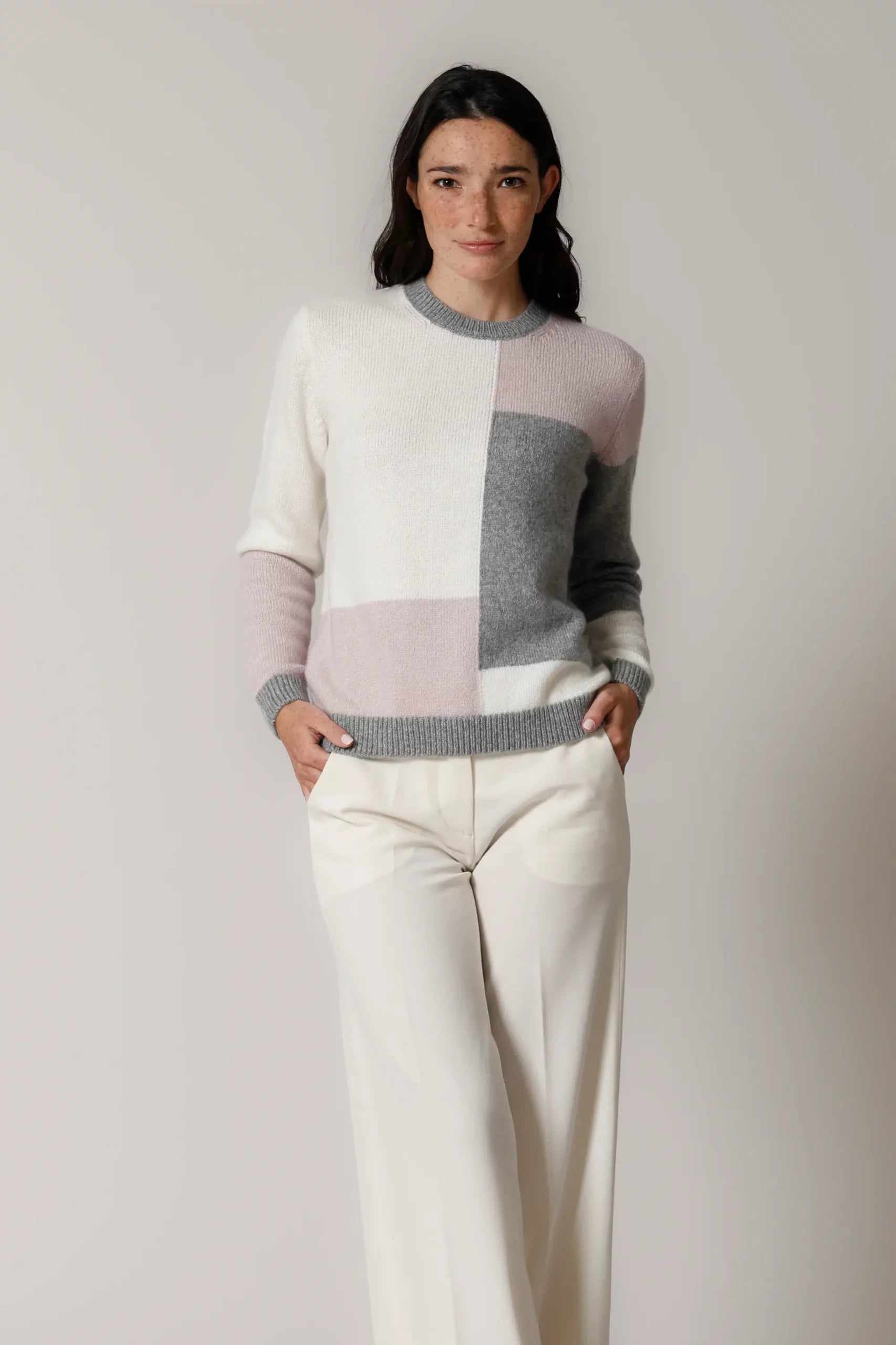 Ultracashmere crewneck with inlay