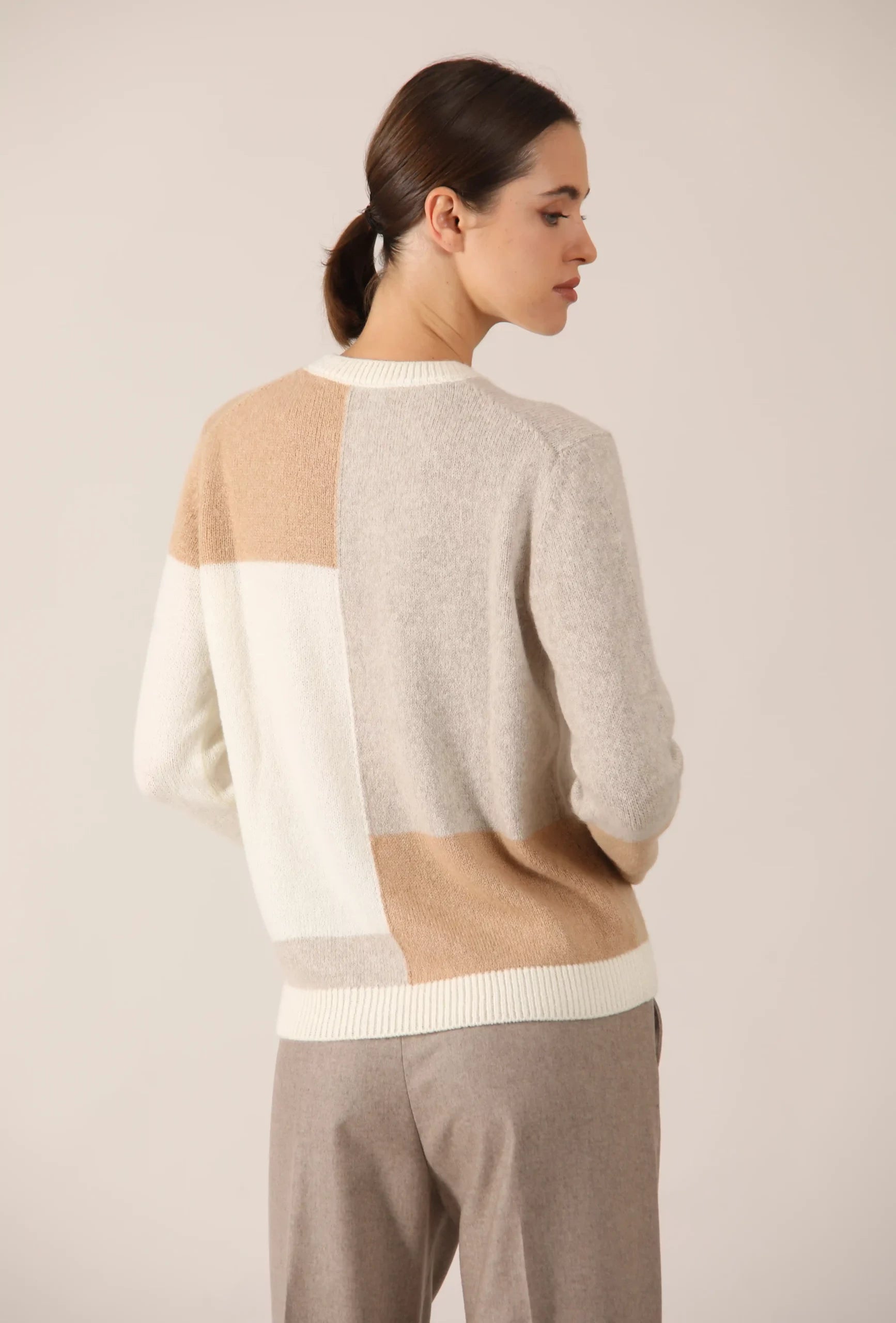 Ultracashmere crewneck with inlay