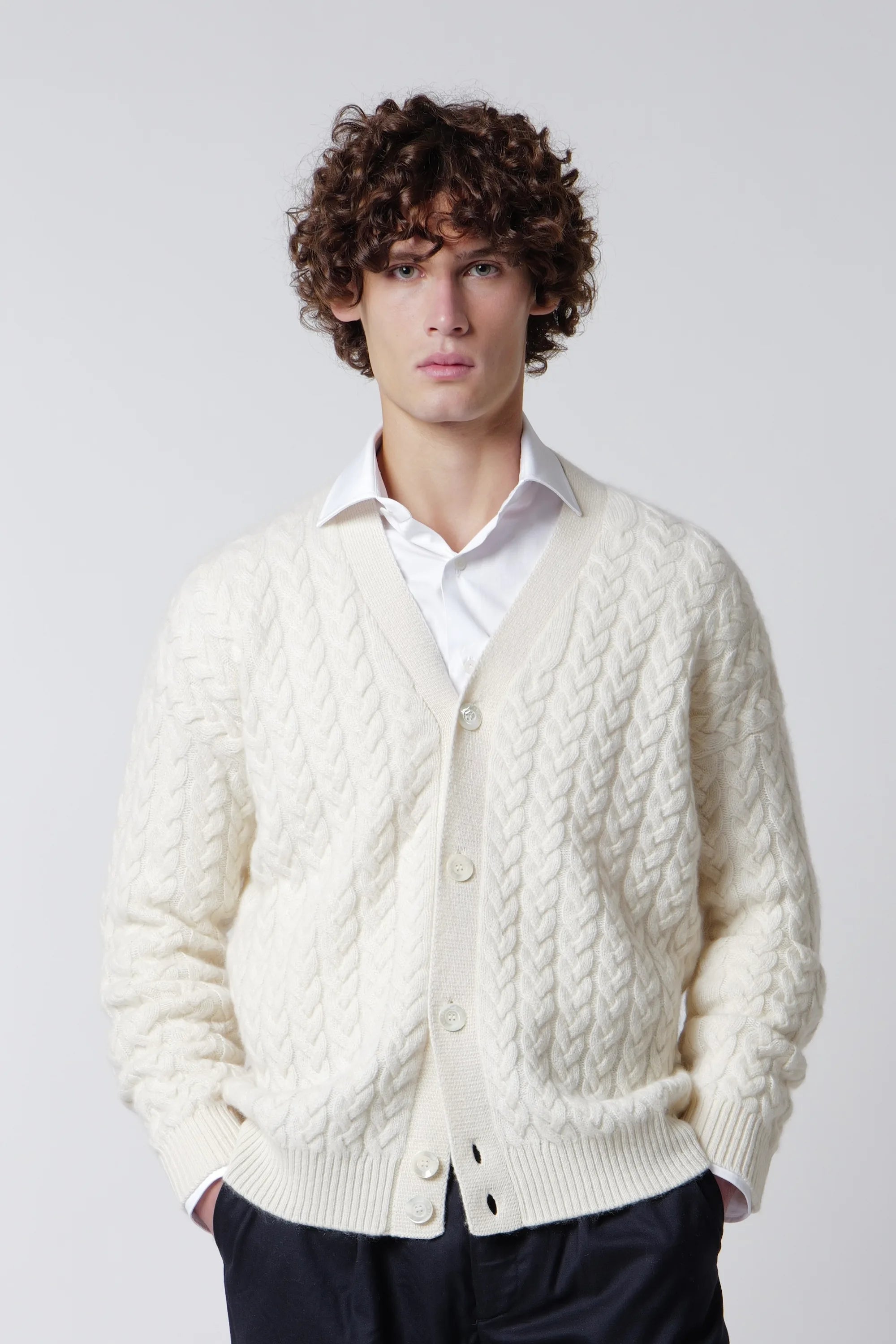 Cardigan bottoni con trecce