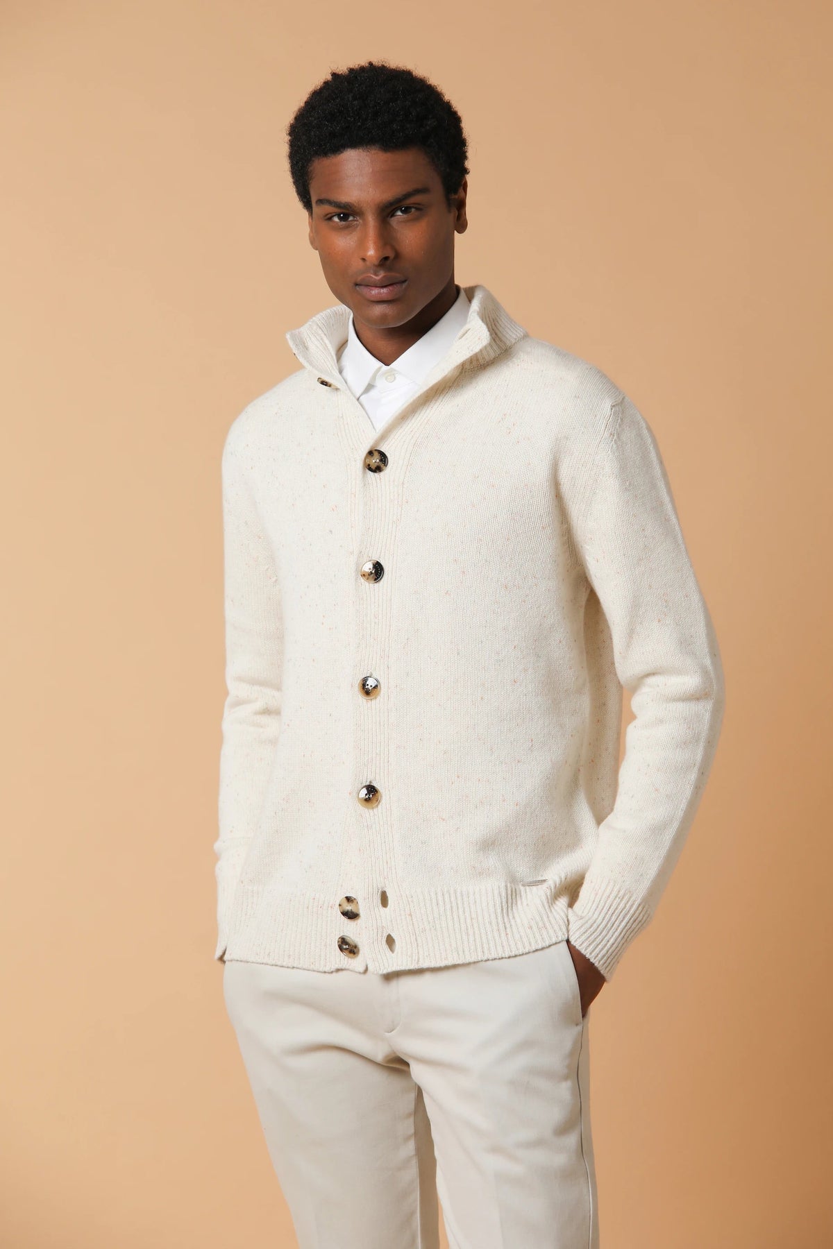 Cardigan bottonato