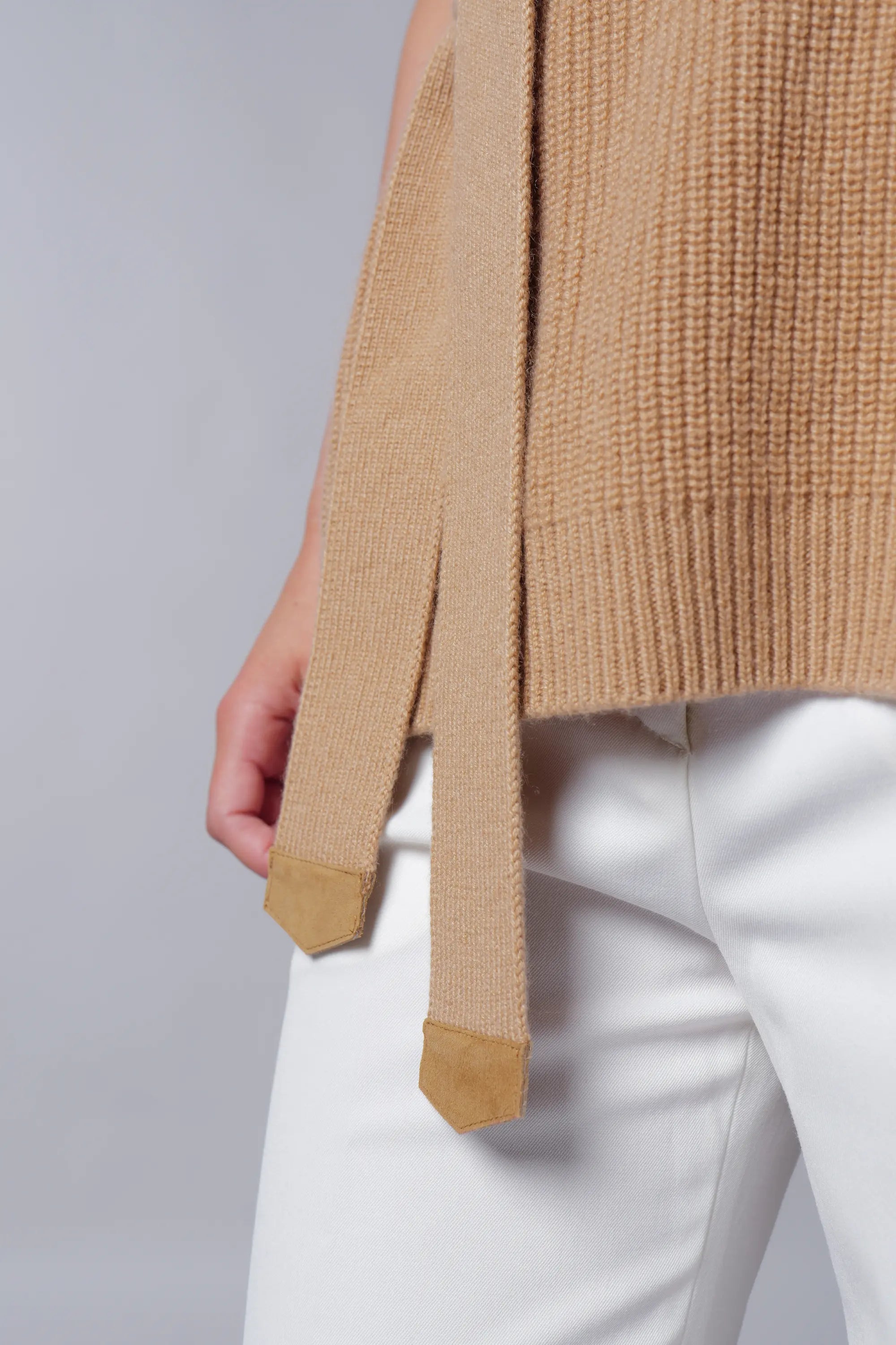 Gilet dolcevita in maglia perlata