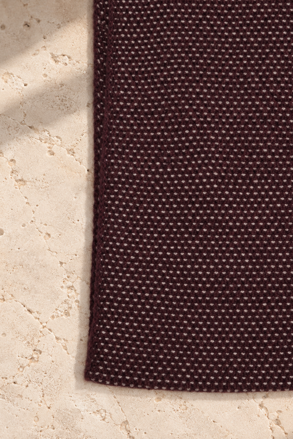 Two-tone link stitch scarf